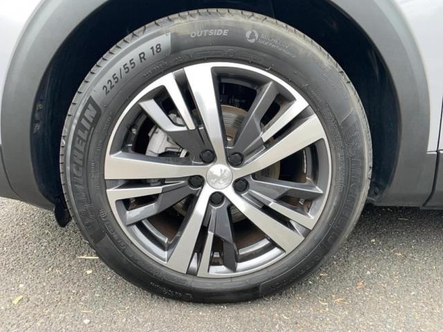 Peugeot 5008 image 2