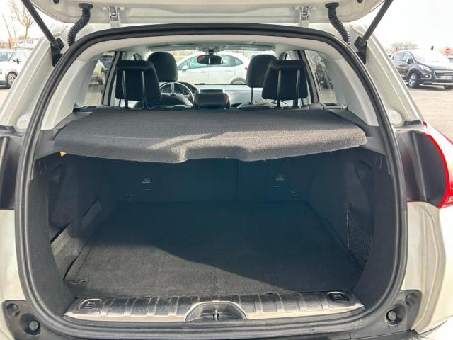 Peugeot 2008 image 3