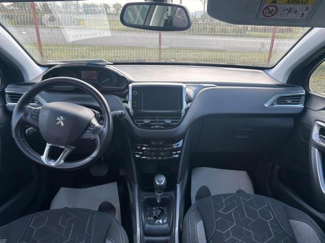 Peugeot 2008 image 1