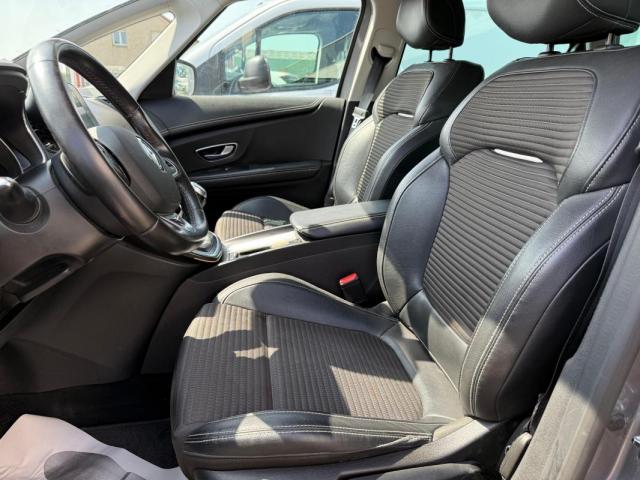 Renault Scénic image 1