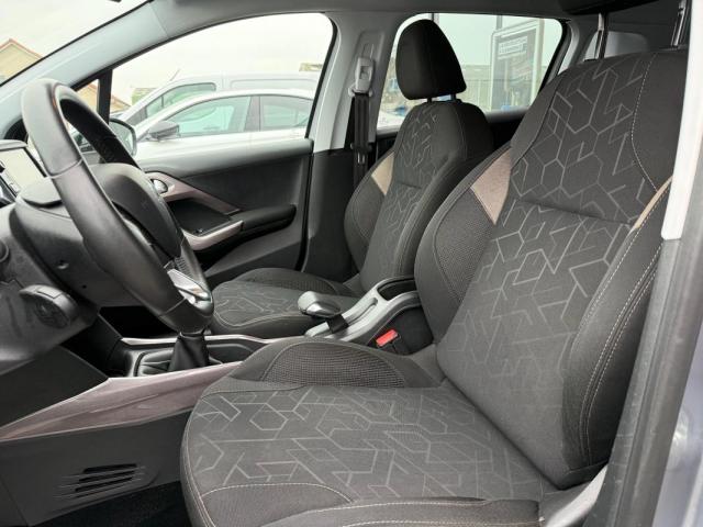 Peugeot 2008 image 8