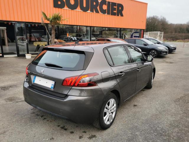 Peugeot 308 image 8