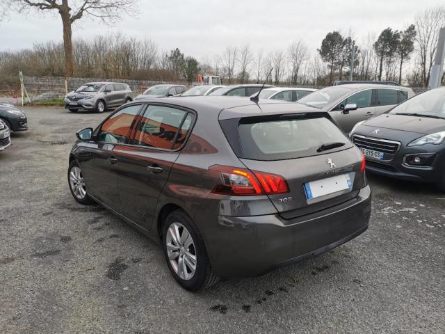 Peugeot 308 image 1