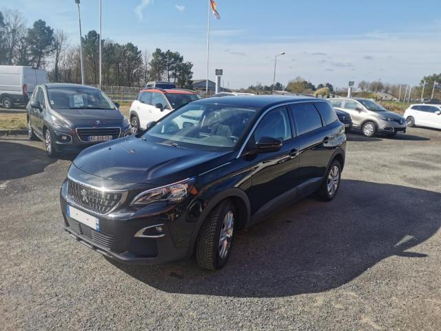 Peugeot 5008 image 1