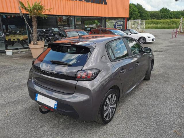 Peugeot 208 image 2