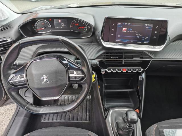 Peugeot 208 image 3