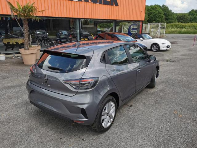 Renault Clio image 9