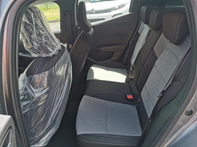 Renault Clio image 8