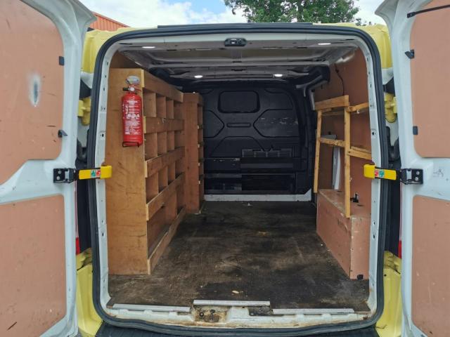 Ford Transit Custom image 9