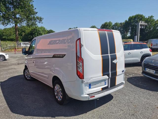 Ford Transit Custom image 1