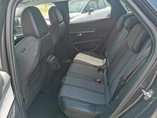 Peugeot 3008 image 2