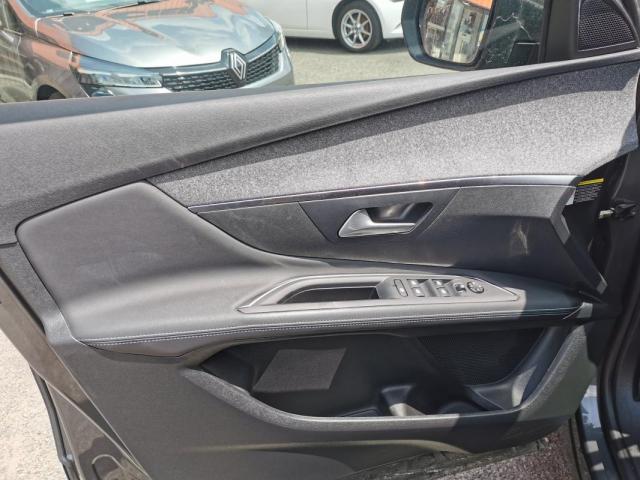 Peugeot 3008 image 8