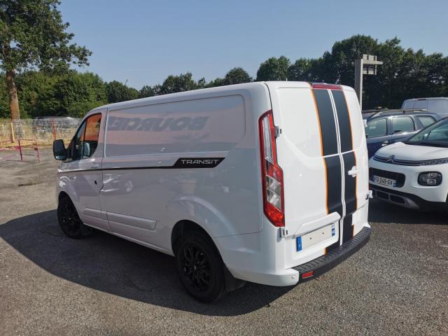 Ford Transit Custom image 2