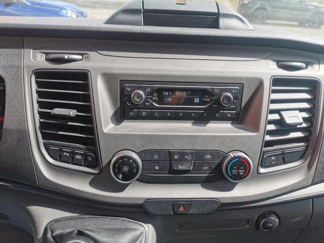 Ford Transit Custom image 1