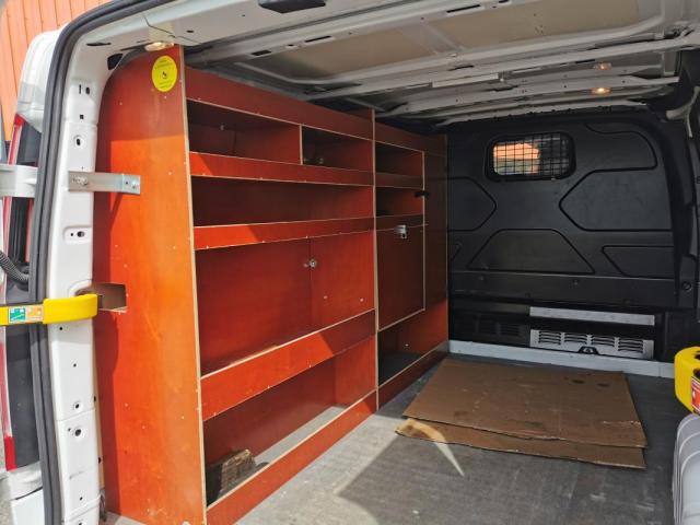 Ford Transit Custom image 4