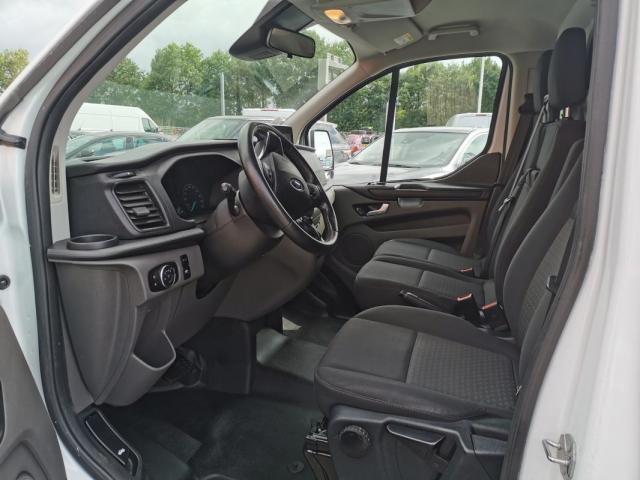 Ford Transit Custom image 7