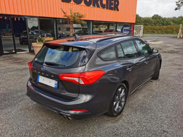 Ford Focus image 5