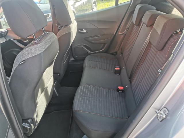Peugeot 2008 image 8