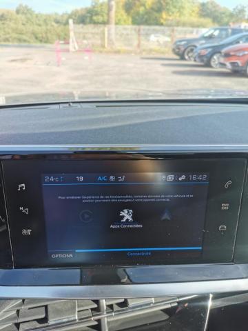 Peugeot 2008 image 2