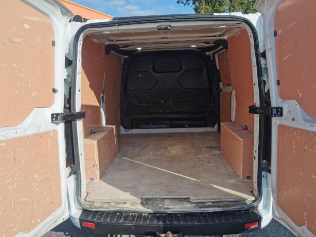 Ford Transit Custom image 2