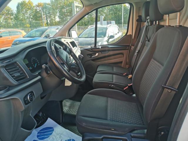 Ford Transit Custom image 4
