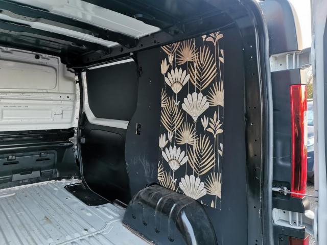 Renault Trafic image 3