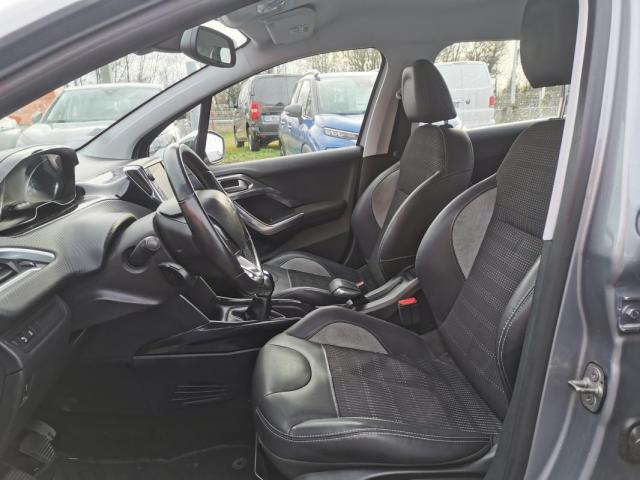 Peugeot 2008 image 3