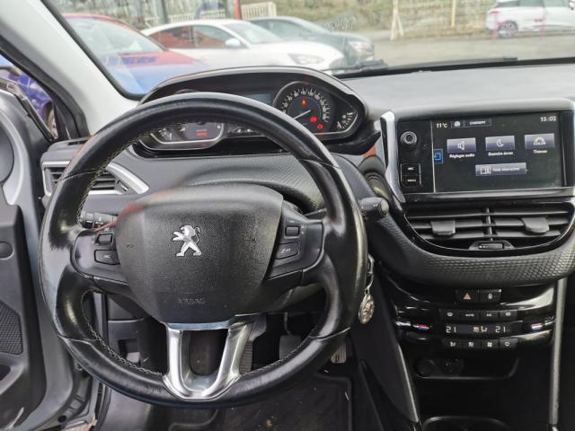 Peugeot 2008 image 2