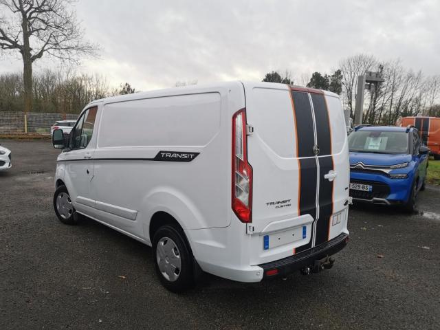 Ford Transit Custom image 7