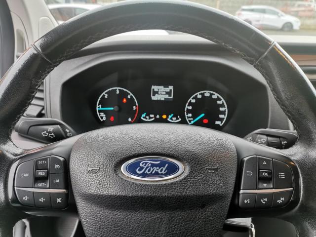 Ford Transit Custom image 9