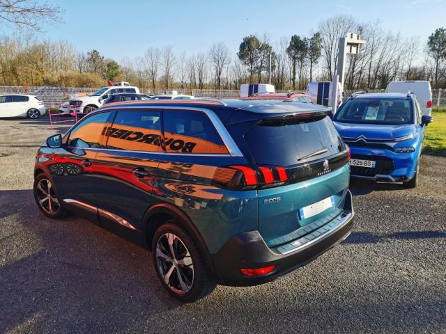 Peugeot 5008 image 9