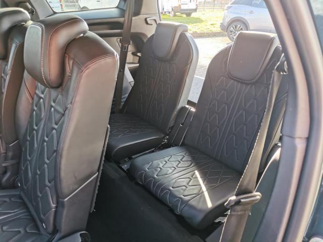 Peugeot 5008 image 3