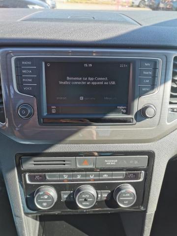 Volkswagen Golf Sportsvan image 2