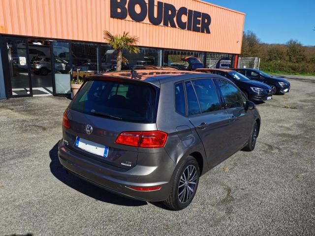 Volkswagen Golf Sportsvan image 3