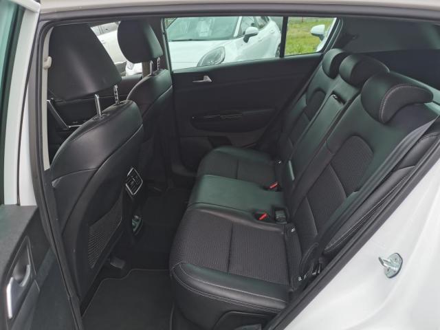 Kia Sportage image 8