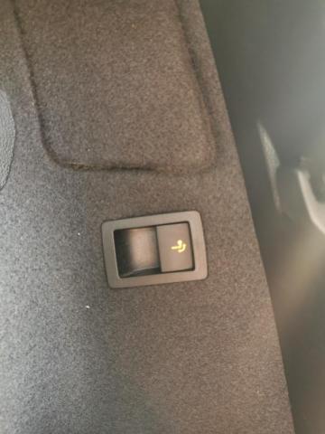 Skoda Karoq image 1