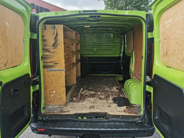 Renault Trafic image 2
