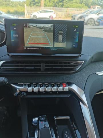 Peugeot 3008 image 2