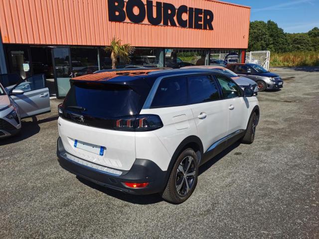 Peugeot 5008 image 8