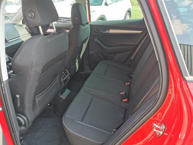 Skoda Karoq image 5