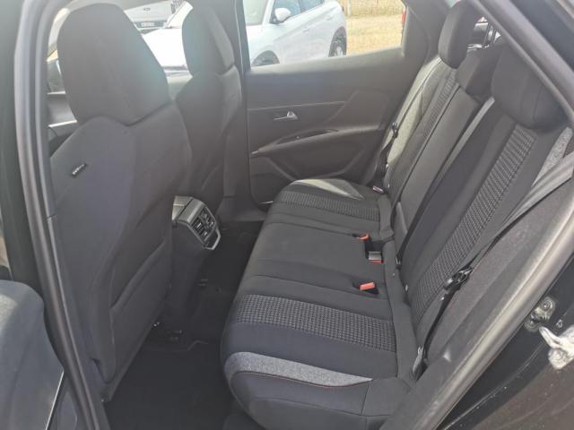 Peugeot 3008 image 1