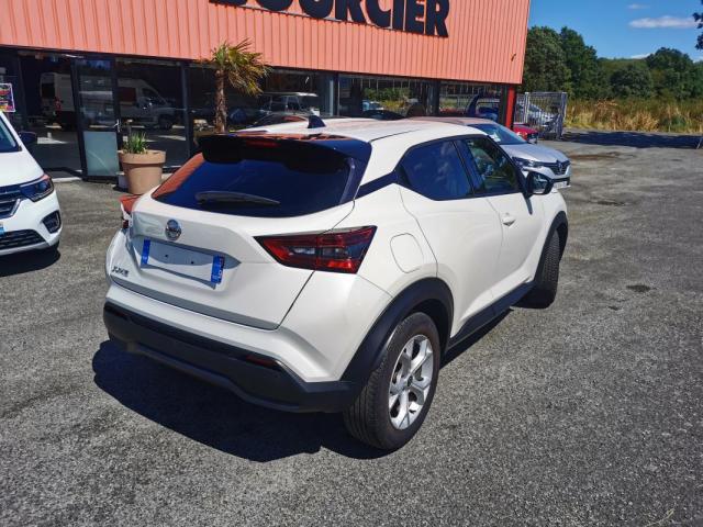 Nissan Juke image 9