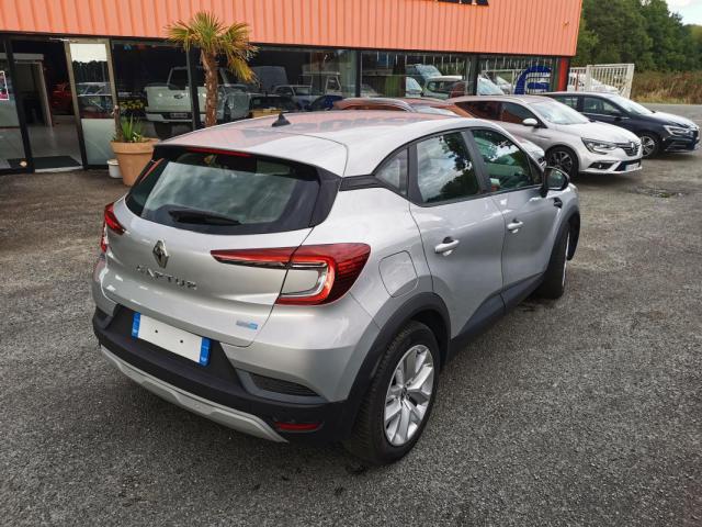 Renault Captur image 2