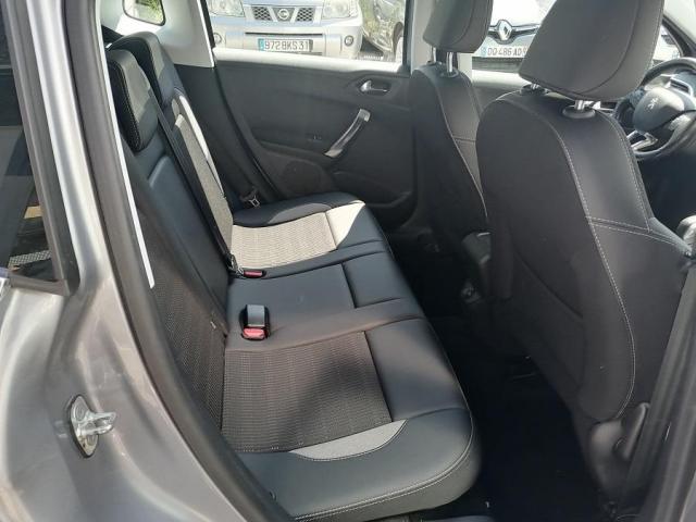 Peugeot 2008 image 3