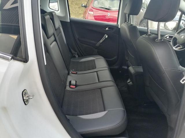 Peugeot 2008 image 4