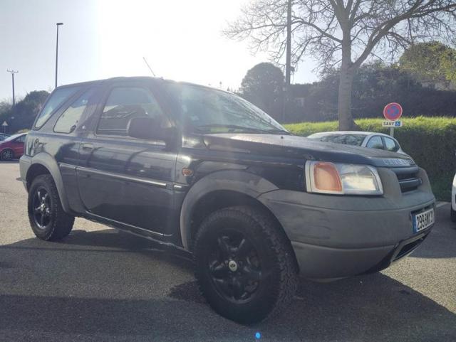 Land Rover Freelander image 2