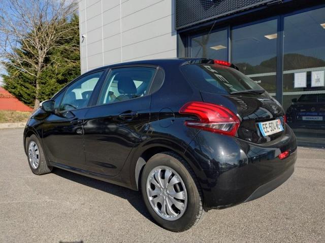 Peugeot 208 image 3