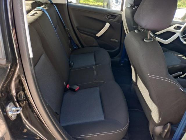 Peugeot 208 image 6