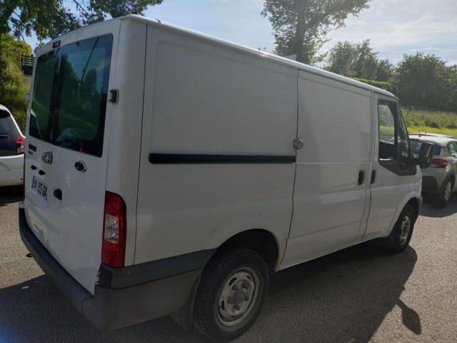 Ford Transit image 4