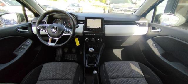 Renault Clio image 9